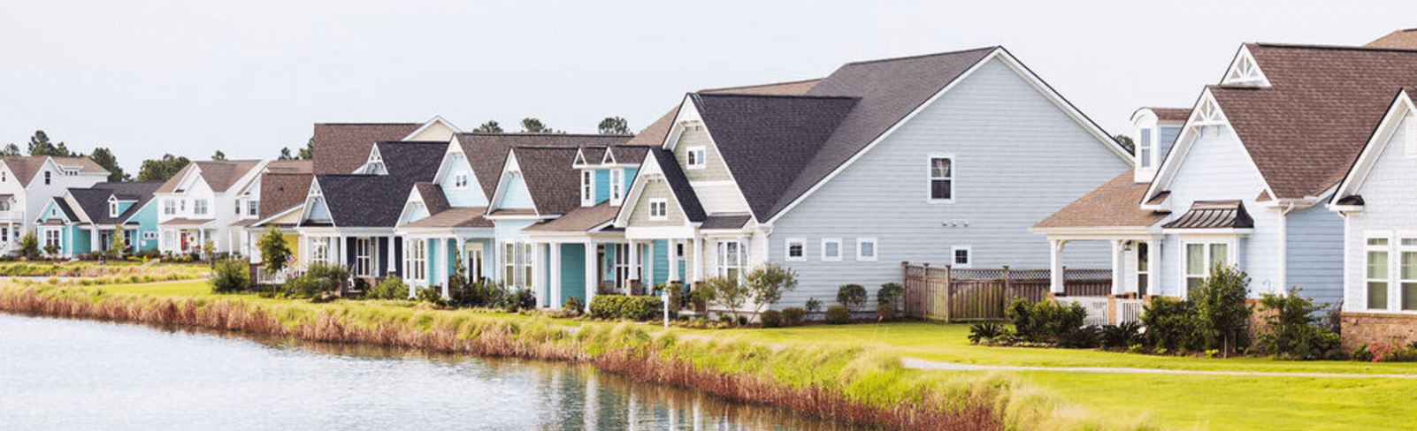 Street scene of homes at Riverlights community in Wilmington, NC